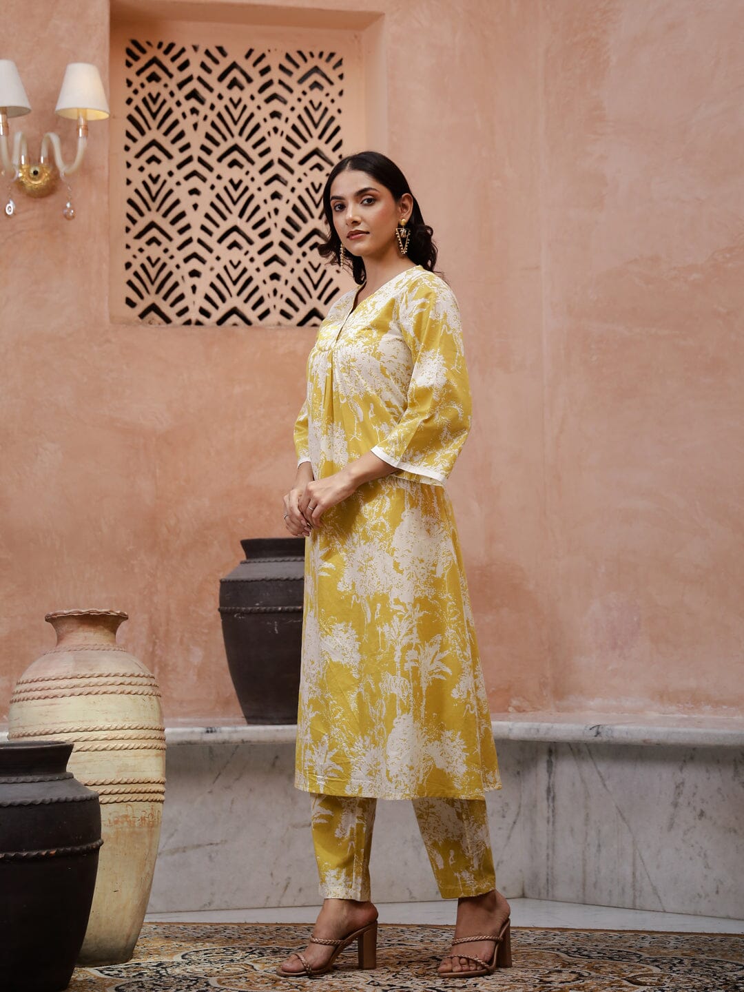 Floral Printed Kurta Set with Dupatta Kurti set SANSKRUTI HOMES 