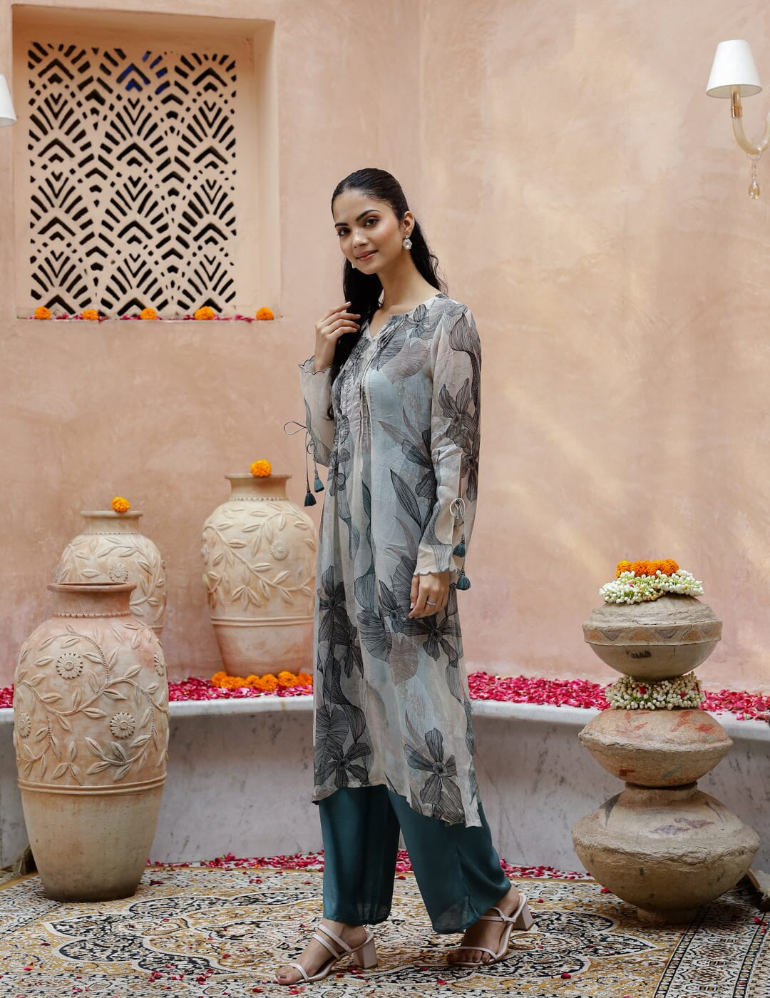 Floral Printed Kurta Set with Dupatta Kurti set SANSKRUTI HOMES 