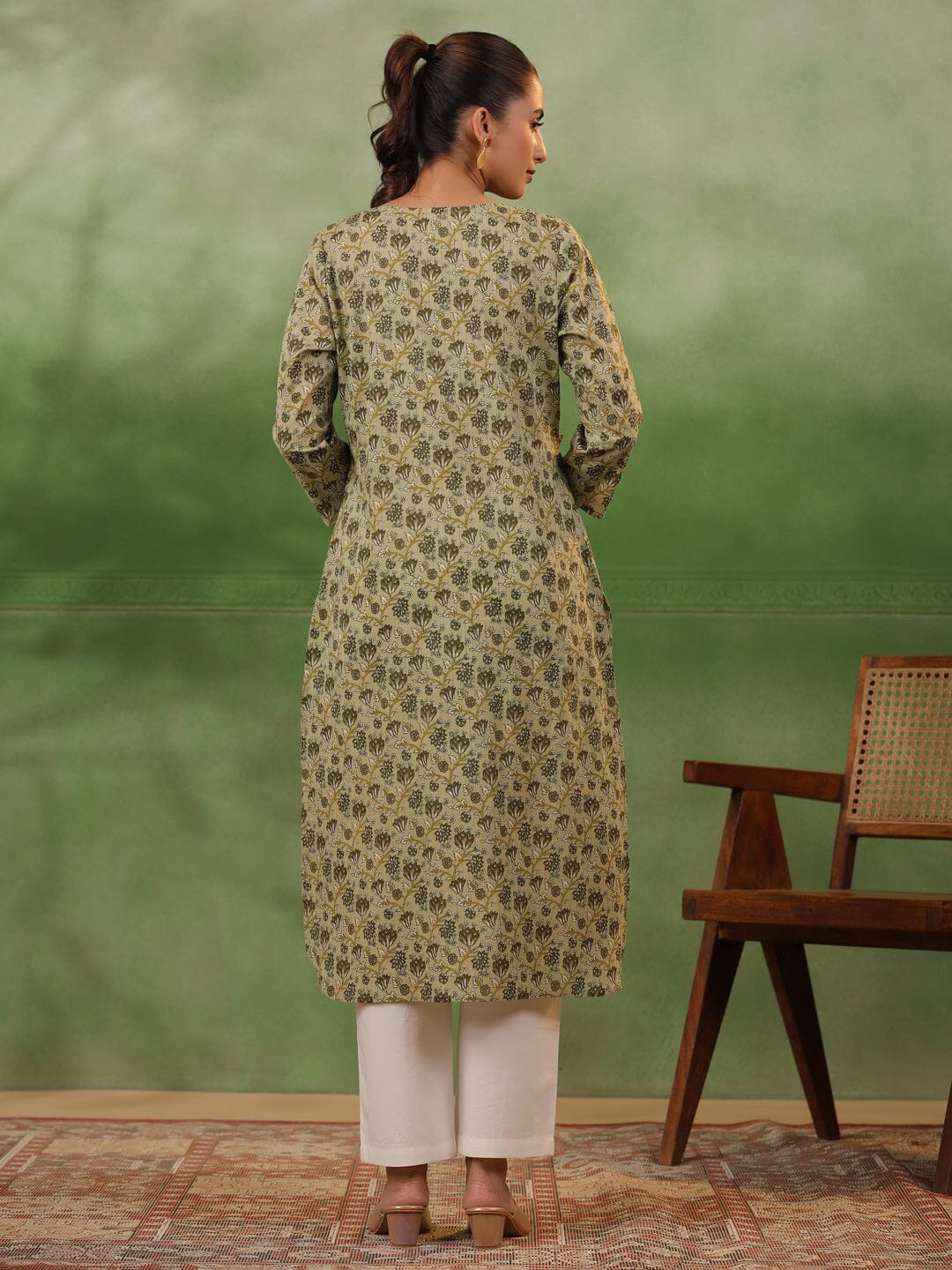 Flower Printed V-Neck Kurta Set Kurta set Rangdeep-Fashions 