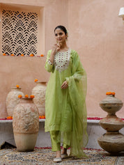 Green Embroidered Kurta Set for Women Kurta set Rangdeep-Fashions 