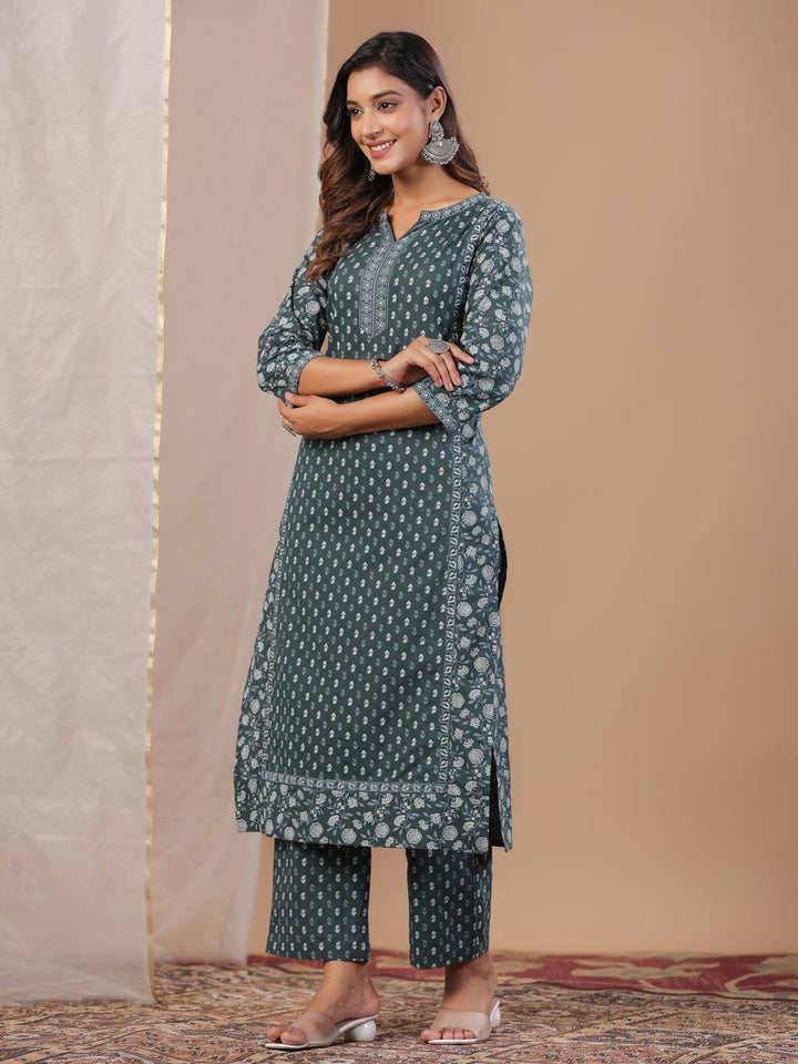 Green Floral Printed Kurta Set Kurta set Rangdeep-Fashions 