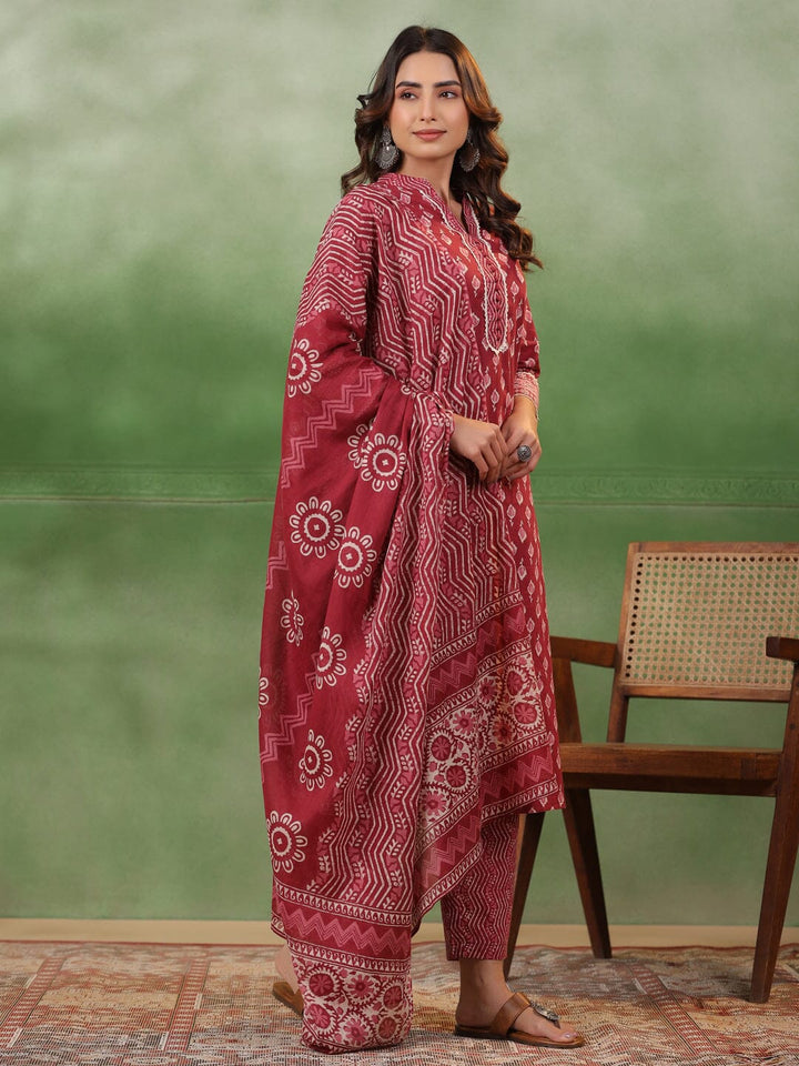 Red Floral Printed Kurta Set with Dupatta Kurta set Rangdeep-Fashions 