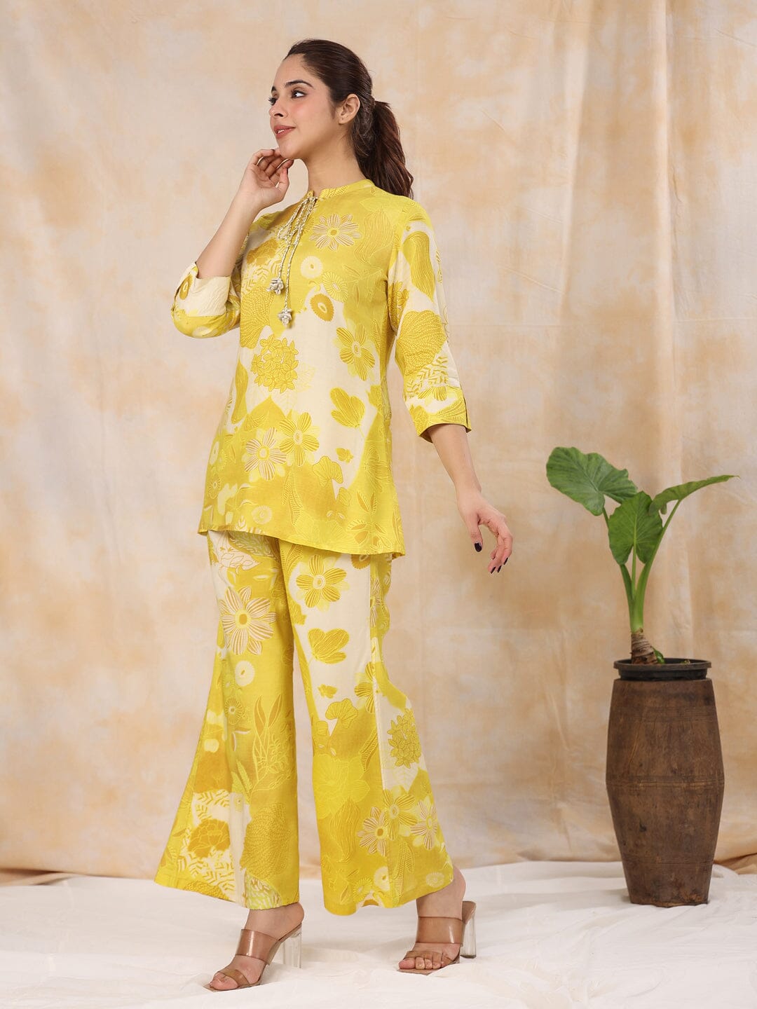 Women' s Floral Printed Silk Blend Straight Kurta with Trousers Kurti Dupatta set Pant Rangdeep-Fashions 