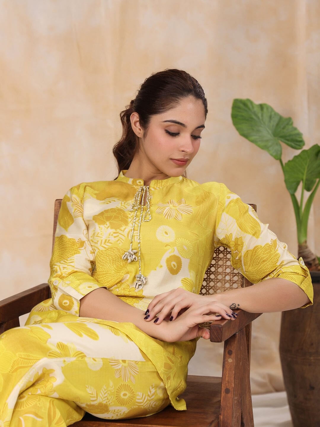 Women' s Floral Printed Silk Blend Straight Kurta with Trousers Kurti Dupatta set Pant Rangdeep-Fashions 