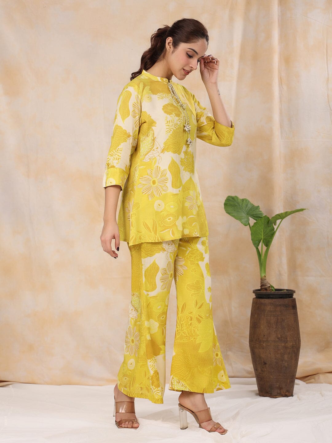 Women' s Floral Printed Silk Blend Straight Kurta with Trousers Kurti Dupatta set Pant Rangdeep-Fashions 