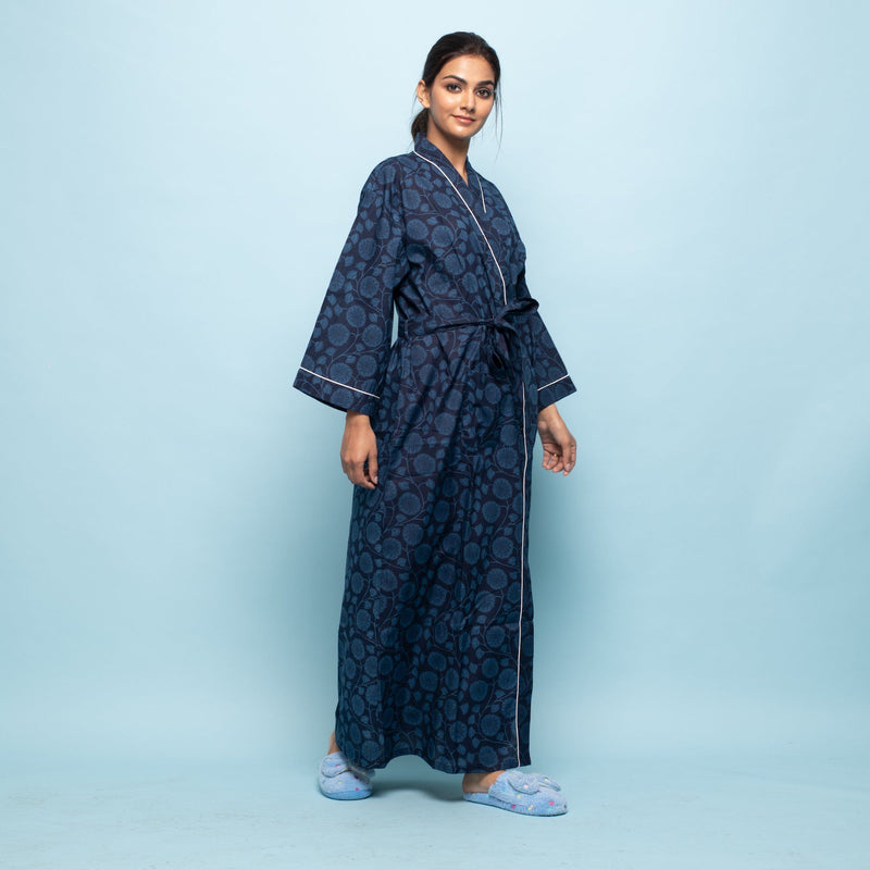 Pin on Silk robes. World fashion