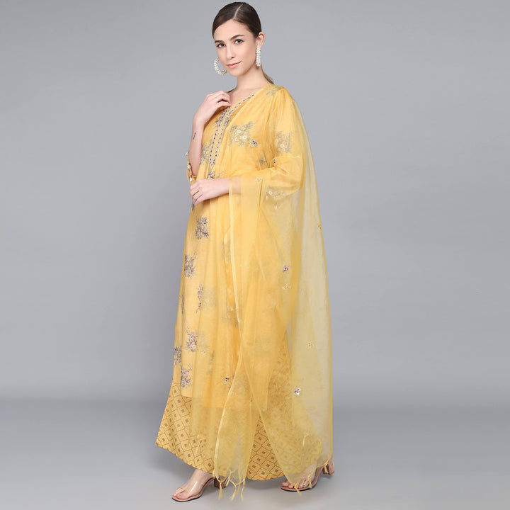 YELLOW MUSLIN WOMEN'S KURTA PAJAMA DUPATTA SET muslin kurta Rangdeep-Fashions 